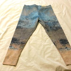 SOFT SURROUNDINGS Aqua Storm leggings NWT